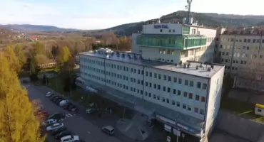 Dwa kontrakty powyżej miliona złotych. Szpital w Suchej Beskidzkiej ujawnił wynagrodzenia za 2025 rok