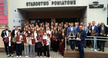 Uczniowie i szkoły nagrodzeni za sportowy rok szkolny 2025/2026