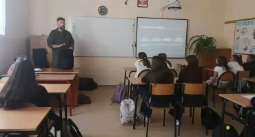 „Gotowi na kryzys” – młodzież z Krzeszowa uczy się, jak reagować w sytuacjach zagrożenia