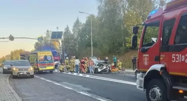 Zderzenie na DK28 w Skawcach. Na miejscu lądował LPR