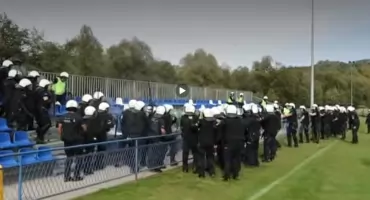 Policjanci z czterech powiatów ćwiczyli na stadionie w Białce