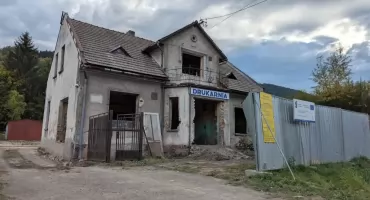 Tu przez lata działała drukarnia. Teraz budynek na Rolach przechodzi wielką zmianę