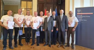 Wyróżnienia w Wiedniu. Burmistrz Jordanowa i członkowie grupy kalenberskiej z dyplomami uznania
