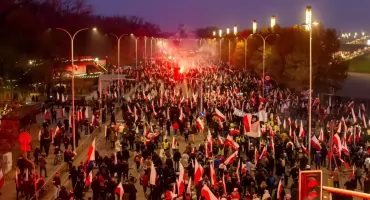 Marsz Niepodległości 2026. Trwają zapisy na wyjazd do Warszawy 